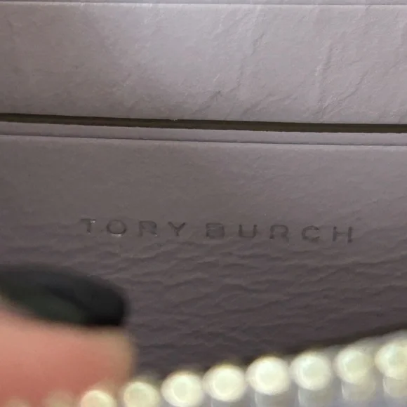 New Tory Burch Purple Kira Clover Wallet - Picture 4 of 4